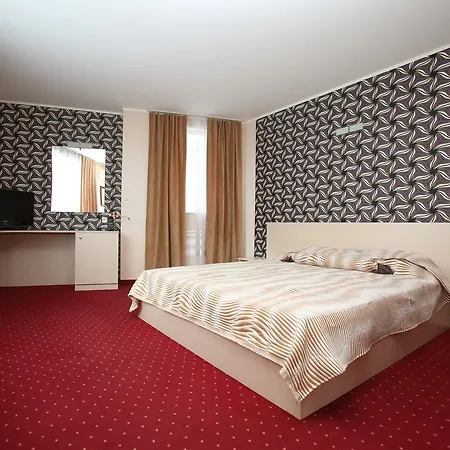 Hotel City Rai 2*